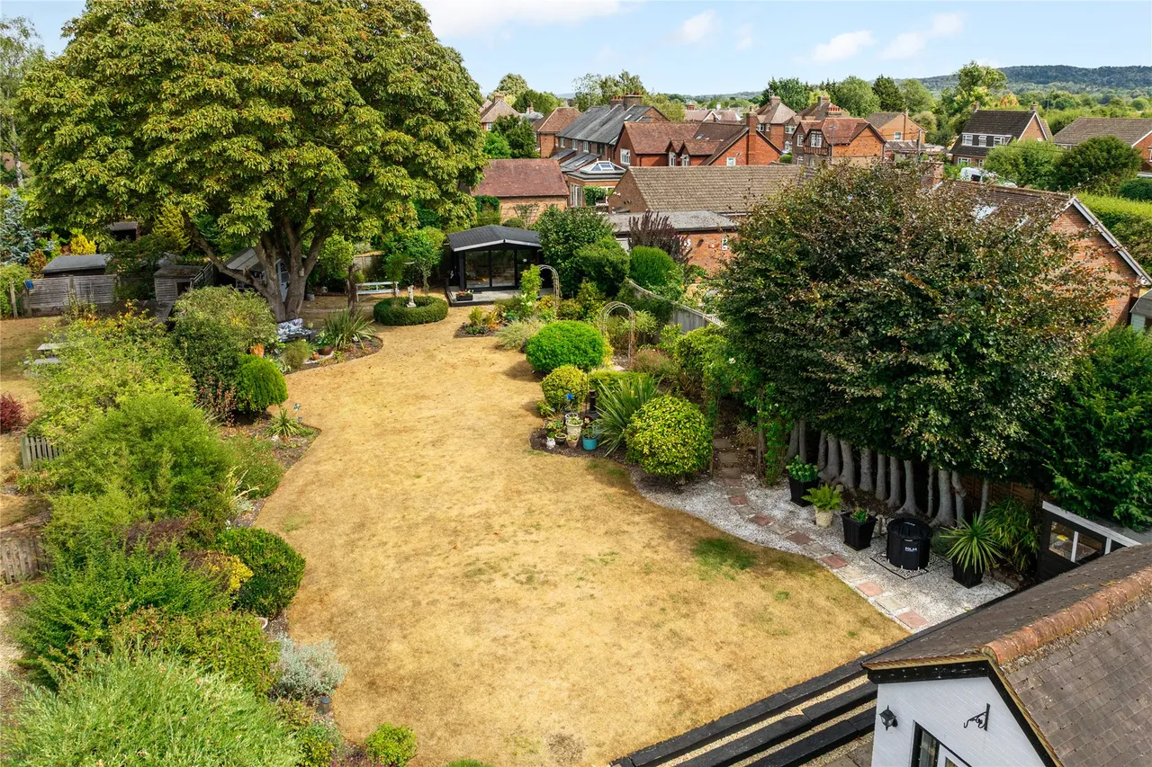 Main Street, Weston Turville, HP22, photo 8