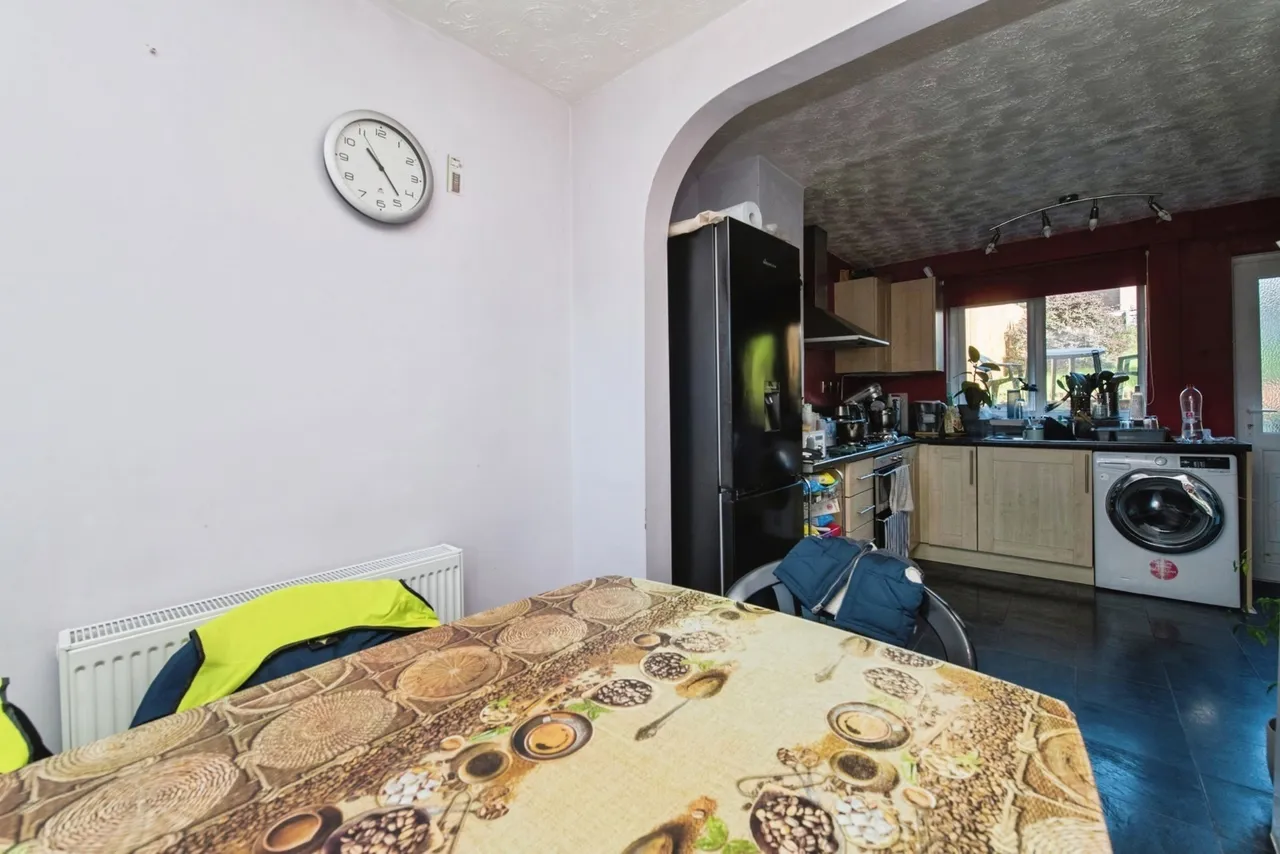 Elaine Close, Exeter, EX4, photo 7