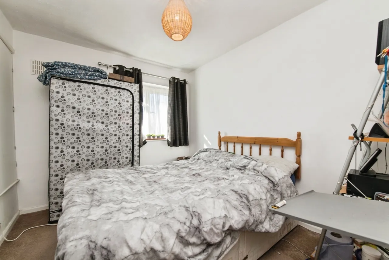 Elaine Close, Exeter, EX4, photo 11
