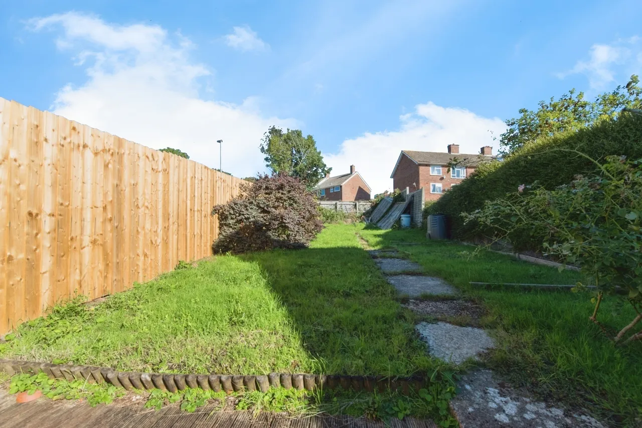 Elaine Close, Exeter, EX4, photo 10