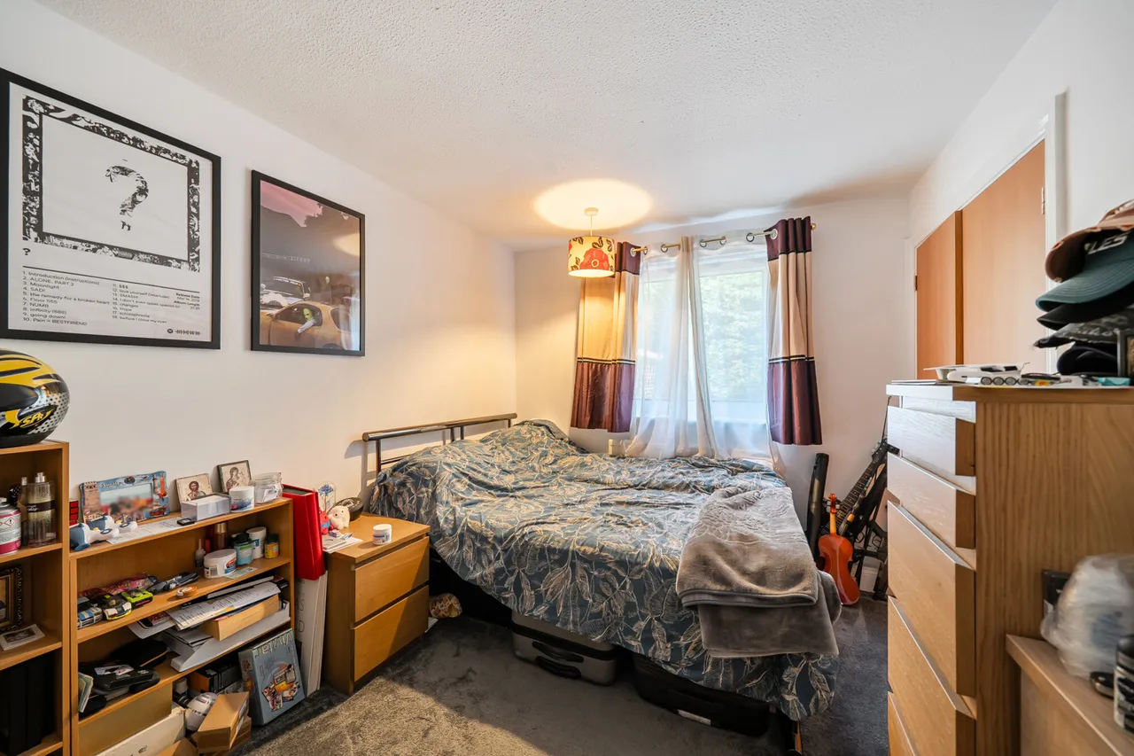 Tedder Close, Uxbridge, UB10, photo 4