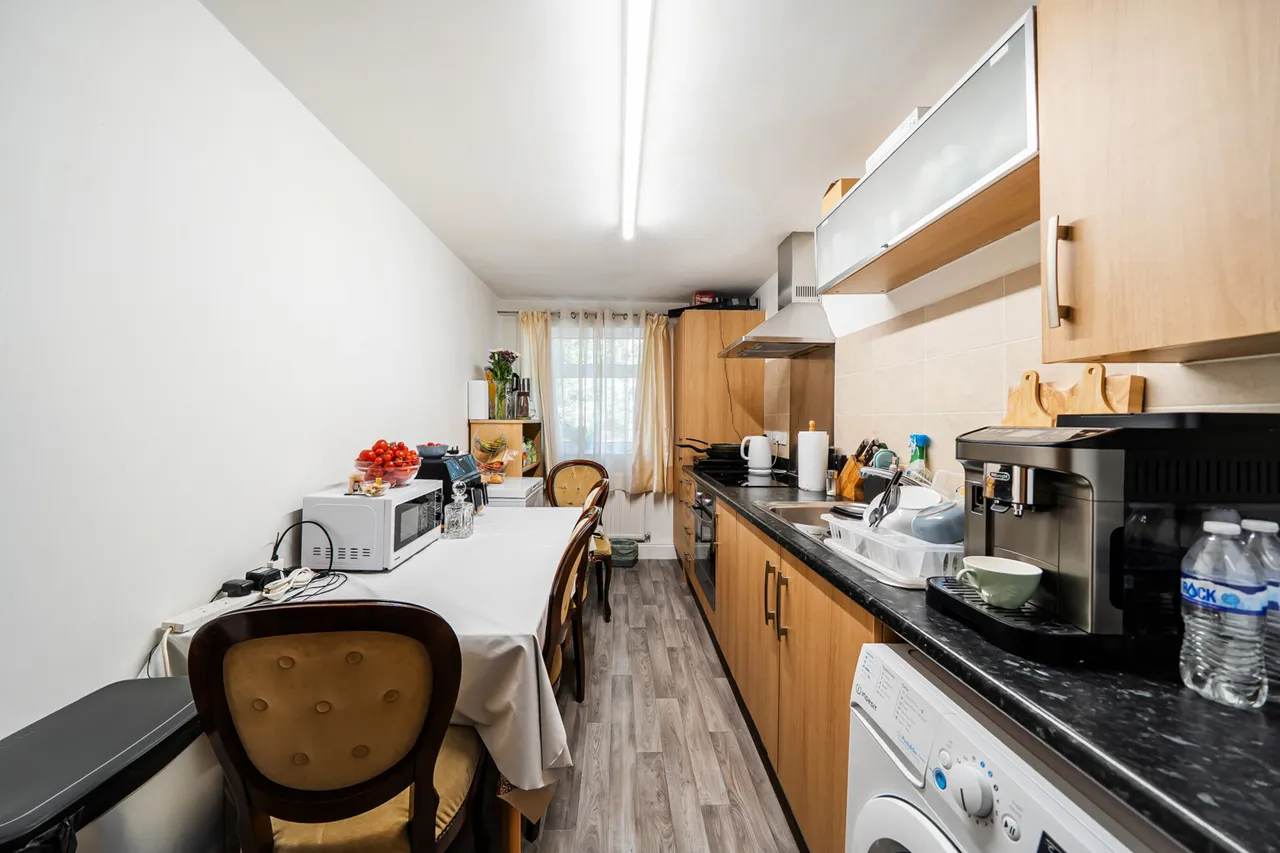 Tedder Close, Uxbridge, UB10, photo 11