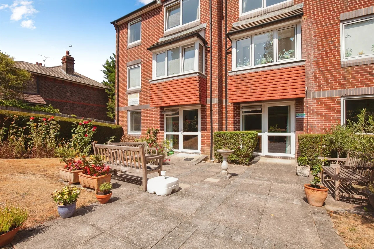 Heath Road, Haywards Heath, RH16, photo 9