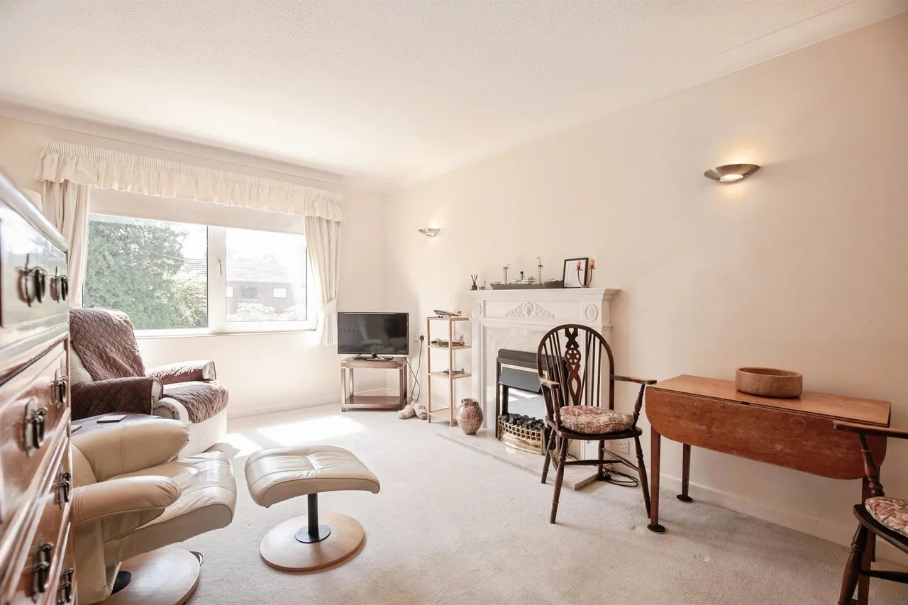 Heath Road, Haywards Heath, RH16, photo 2