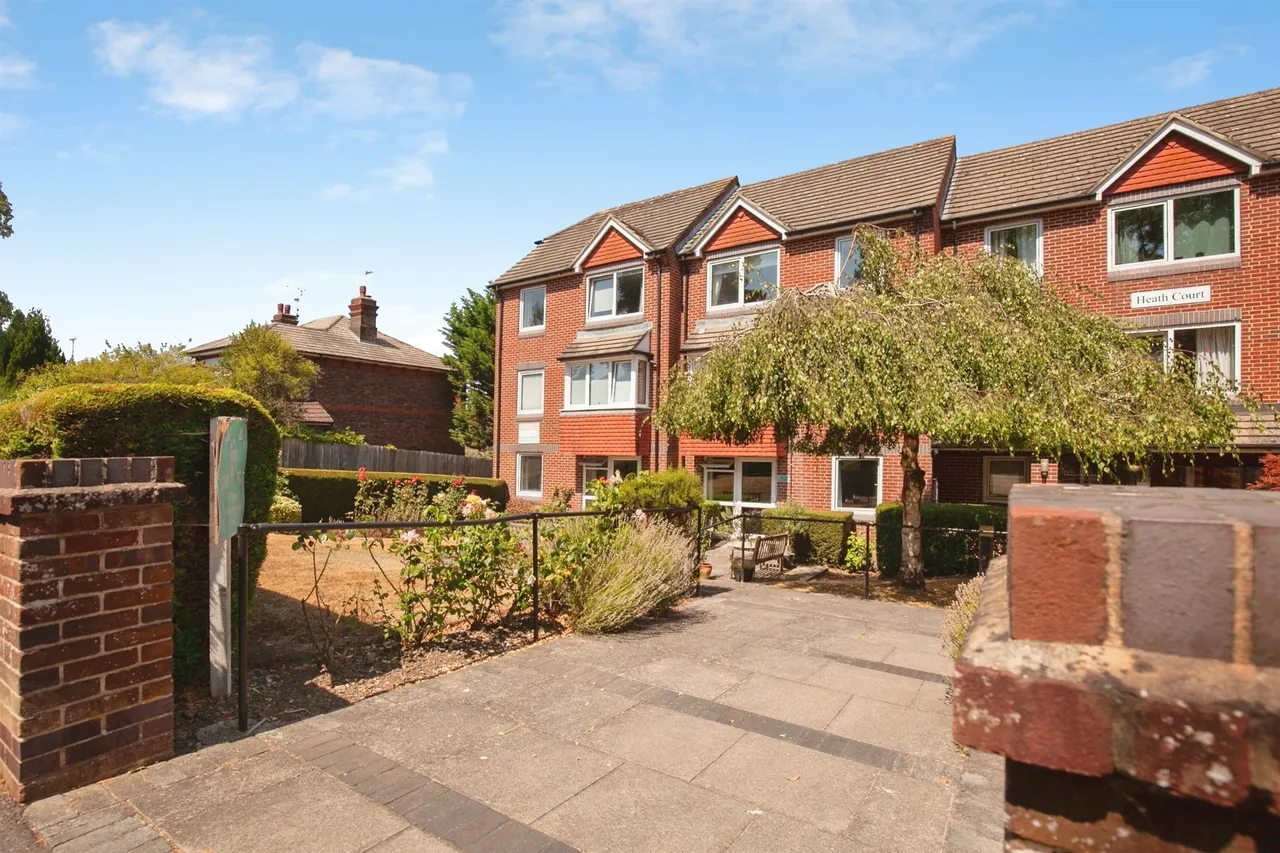 Heath Road, Haywards Heath, RH16, photo 14