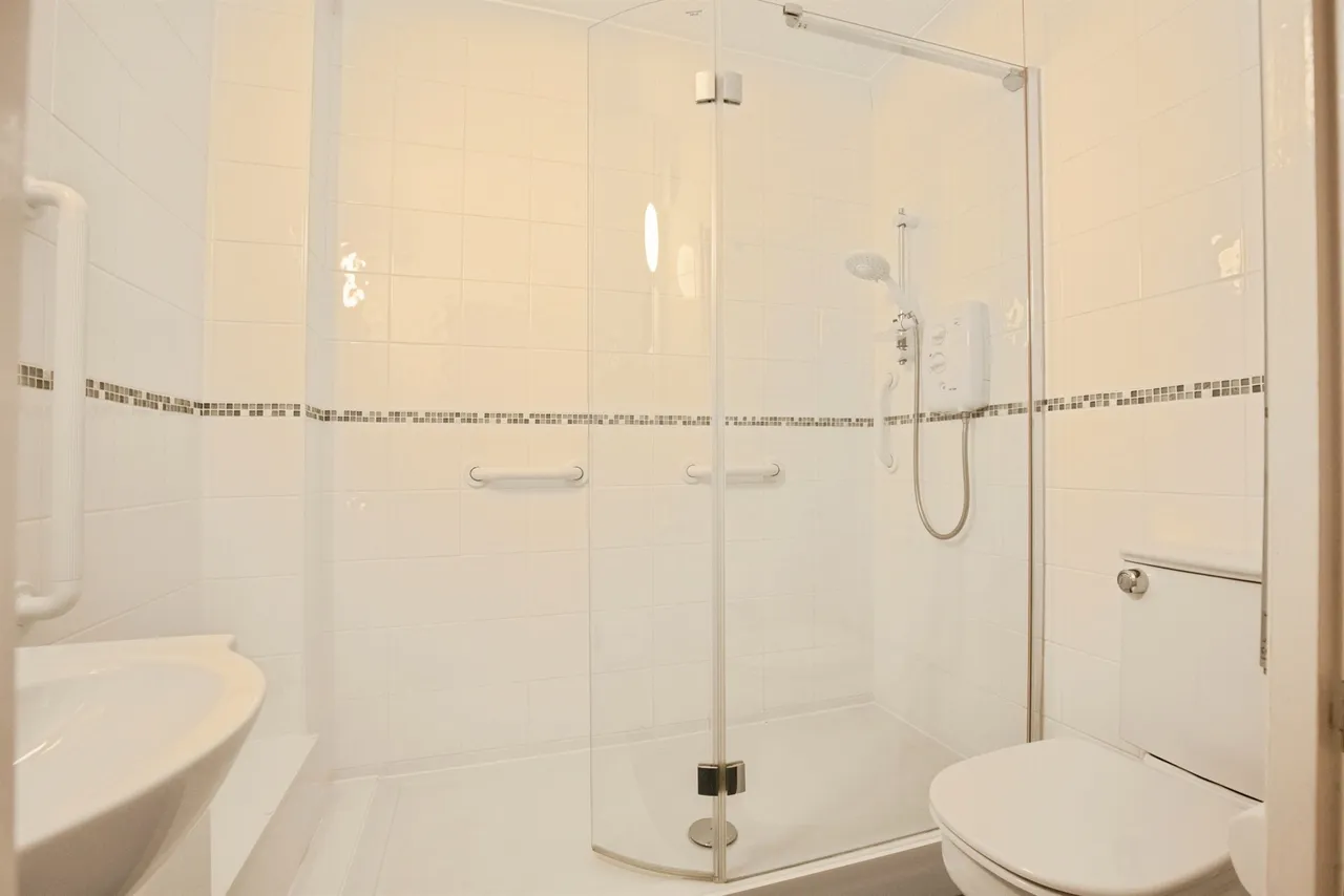 Heath Road, Haywards Heath, RH16, photo 4