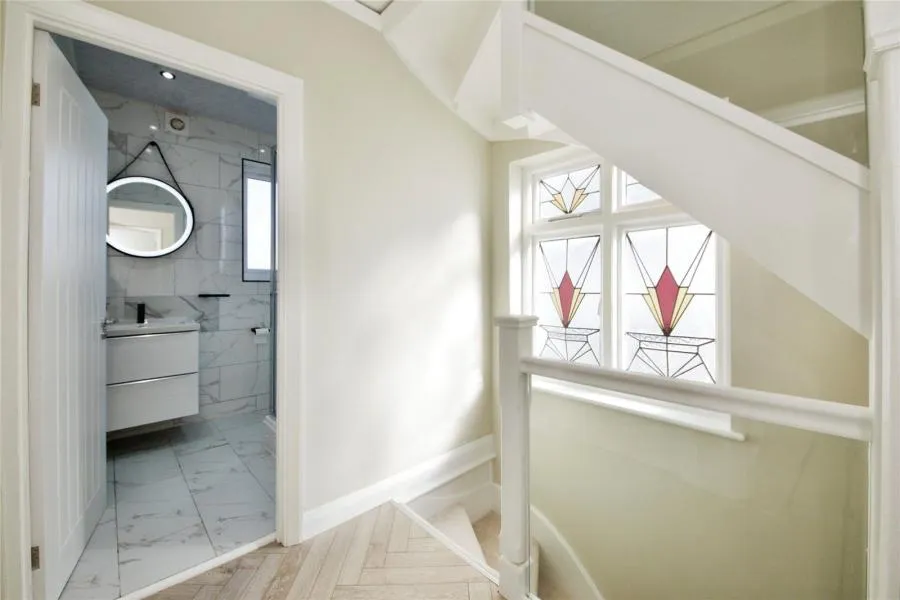 Clayhall Avenue, Ilford, IG5, photo 6