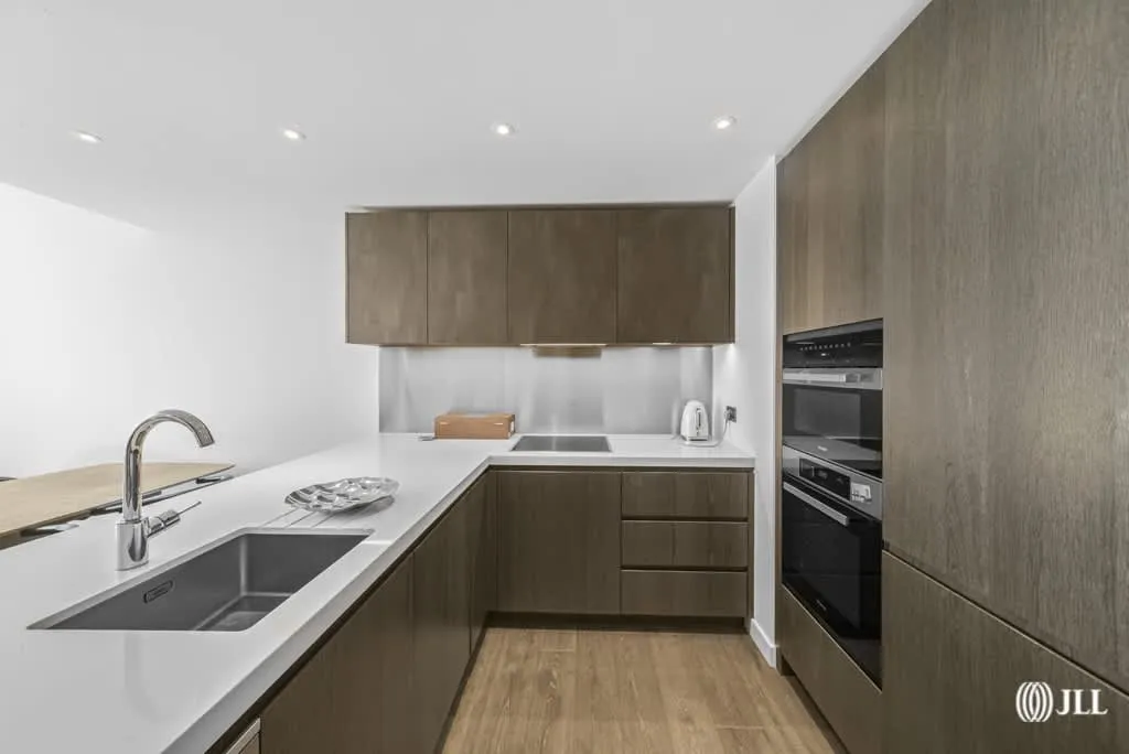 Carnation Way, London, SW8, photo 2