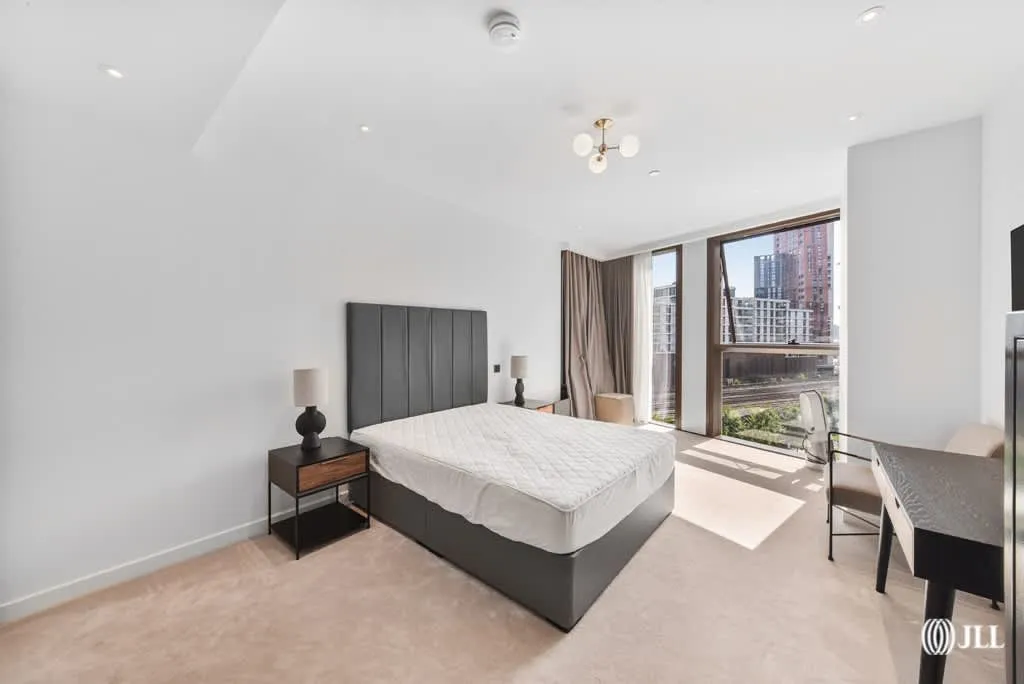 Carnation Way, London, SW8, photo 5