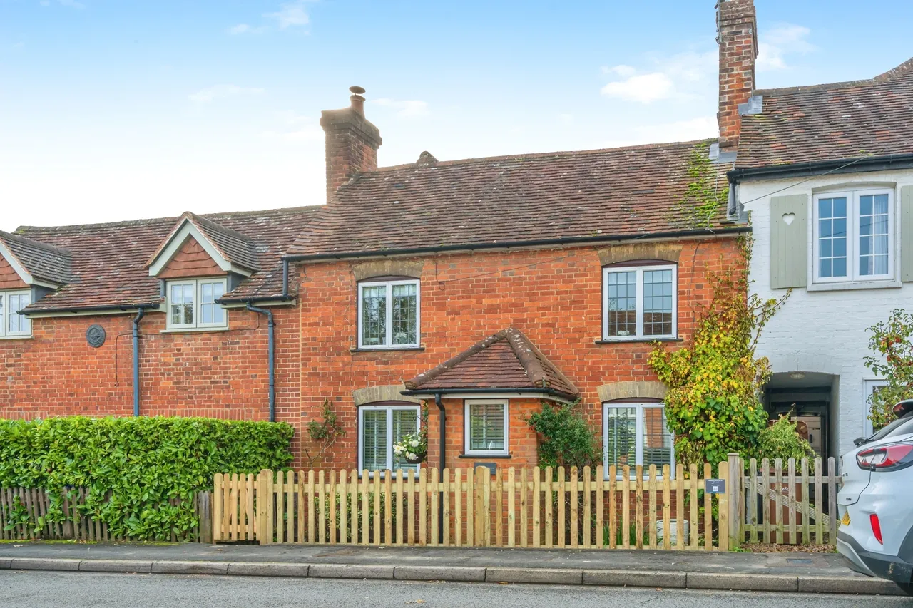 The Street, Ewhurst, GU6, photo 14