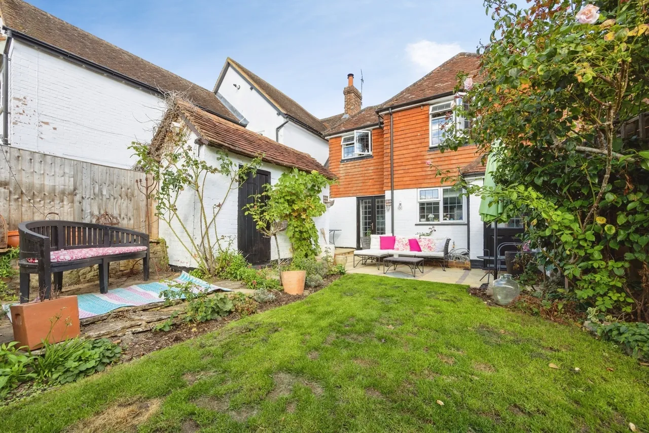 The Street, Ewhurst, GU6, photo 6