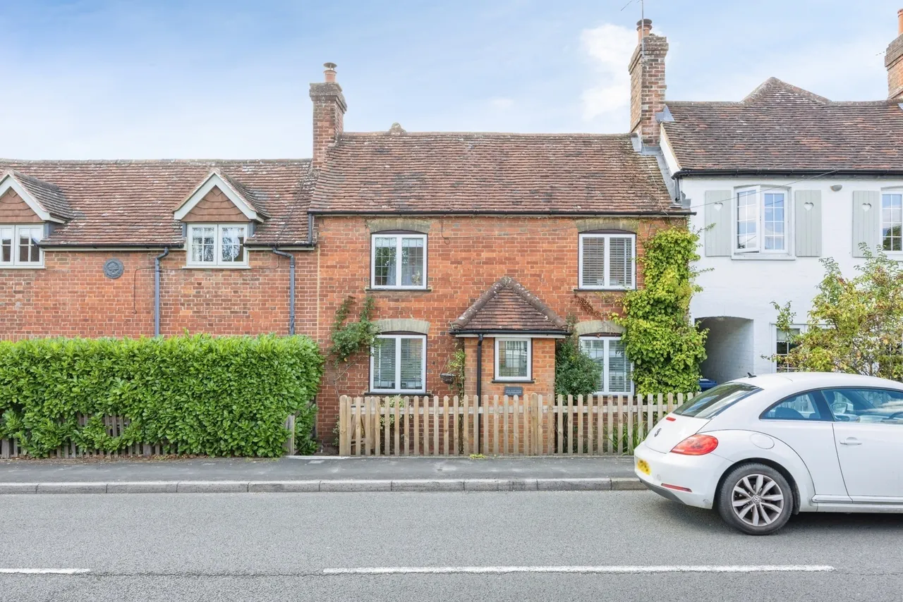 The Street, Ewhurst, GU6, photo 27