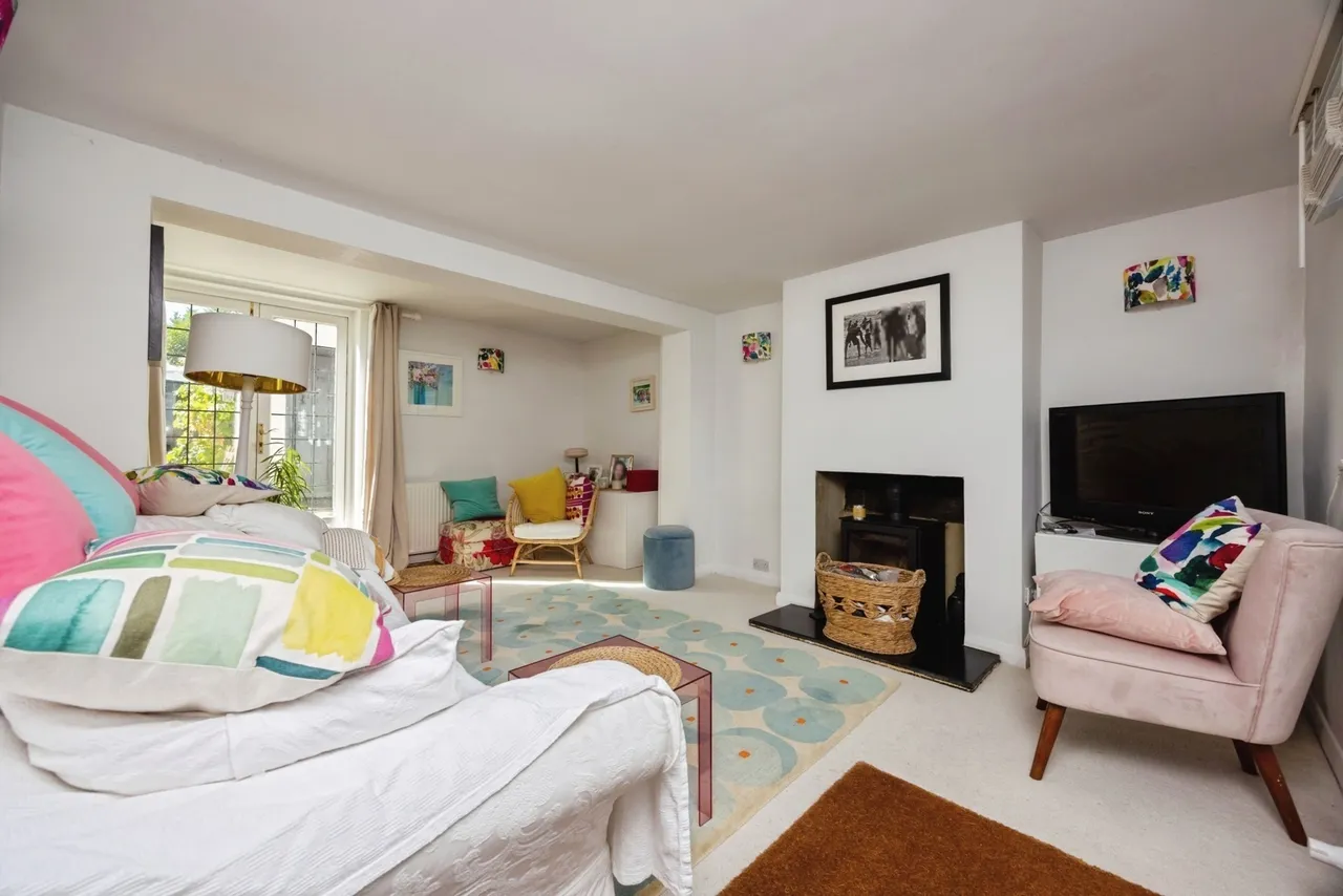 The Street, Ewhurst, GU6, photo 18