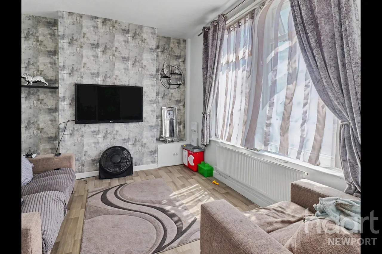 Corporation Road, Newport, NP19, photo 2