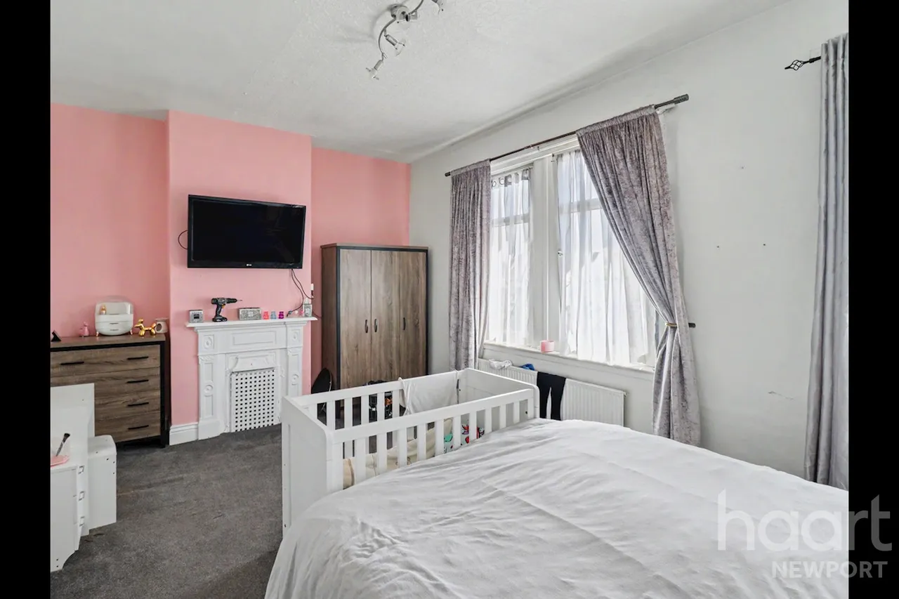 Corporation Road, Newport, NP19, photo 7