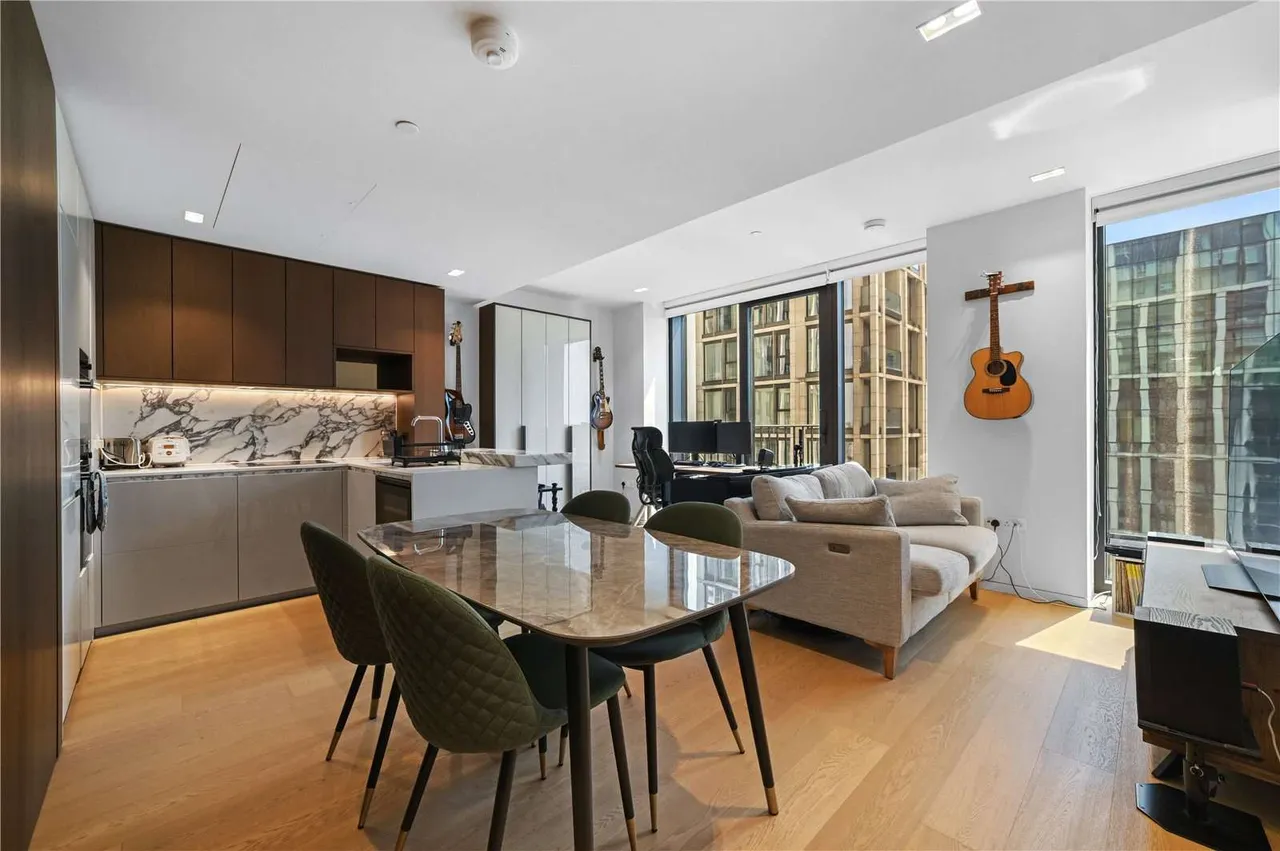 1 bed flat for sale — Casson Square, London, United Kingdom, SE1 7GY