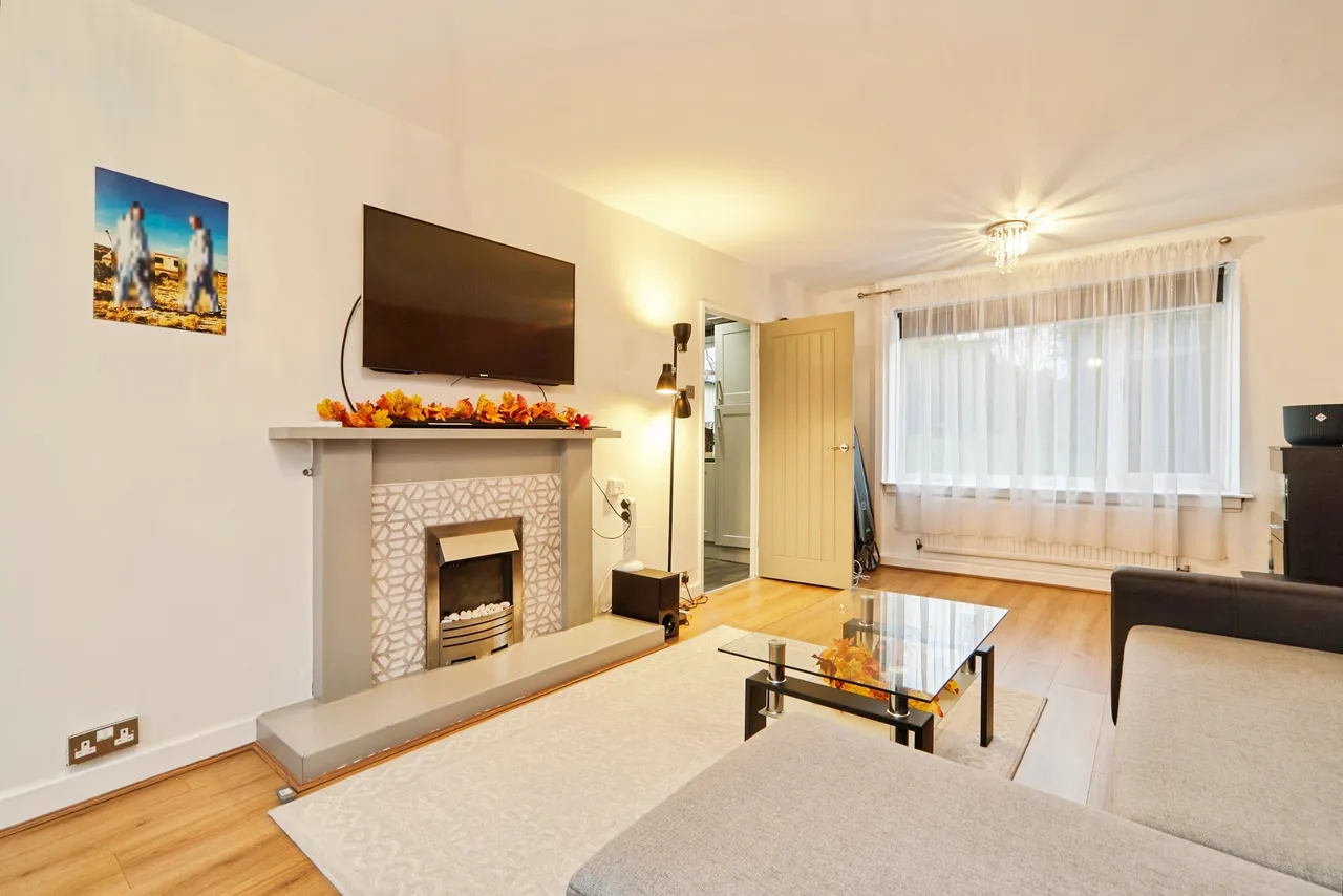 Calverley Lane, Leeds, LS13, photo 14
