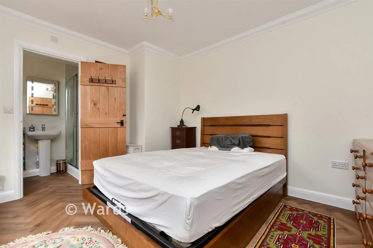 St. Michael's Avenue, Margate, CT9, photo 12