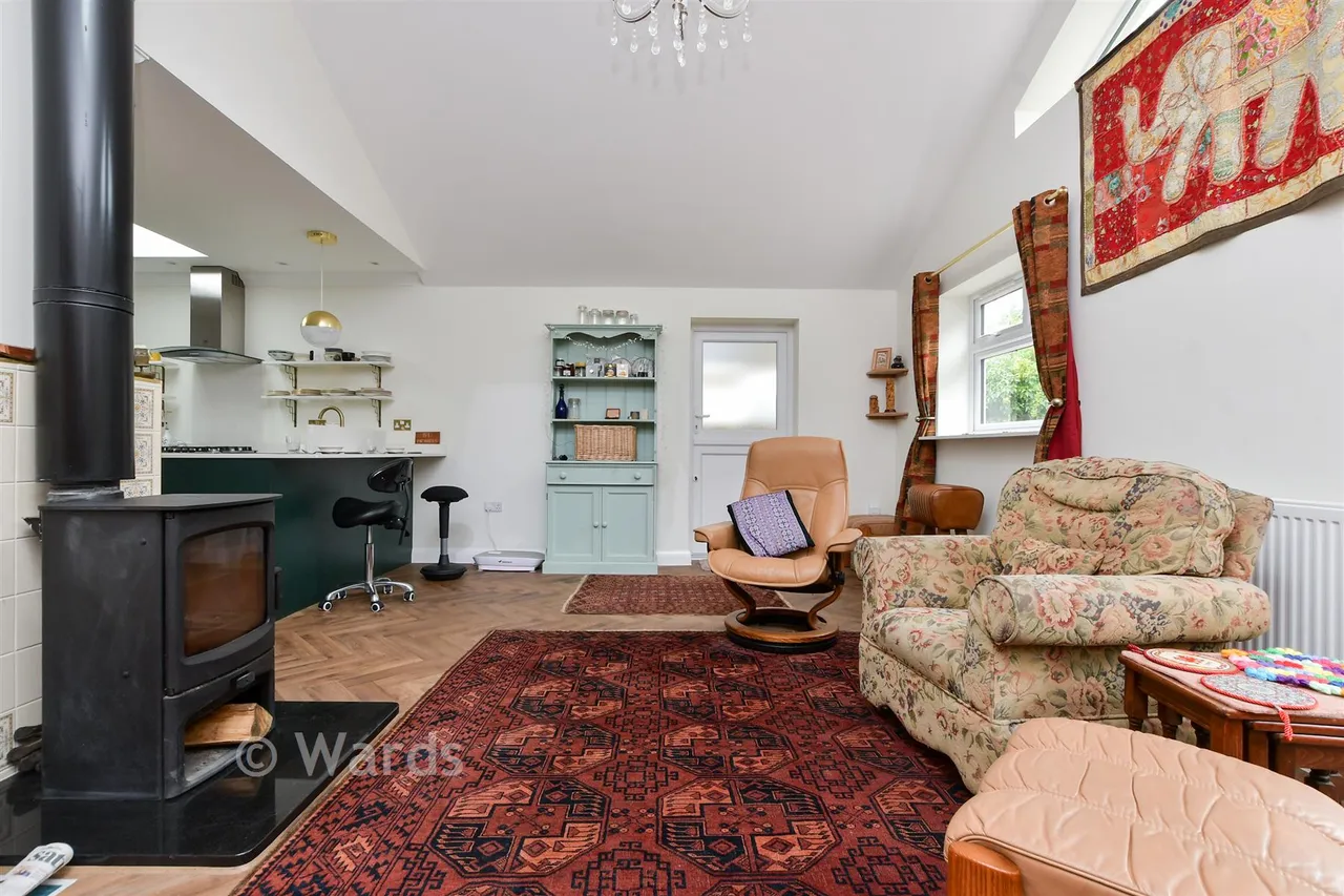 St. Michael's Avenue, Margate, CT9, photo 8