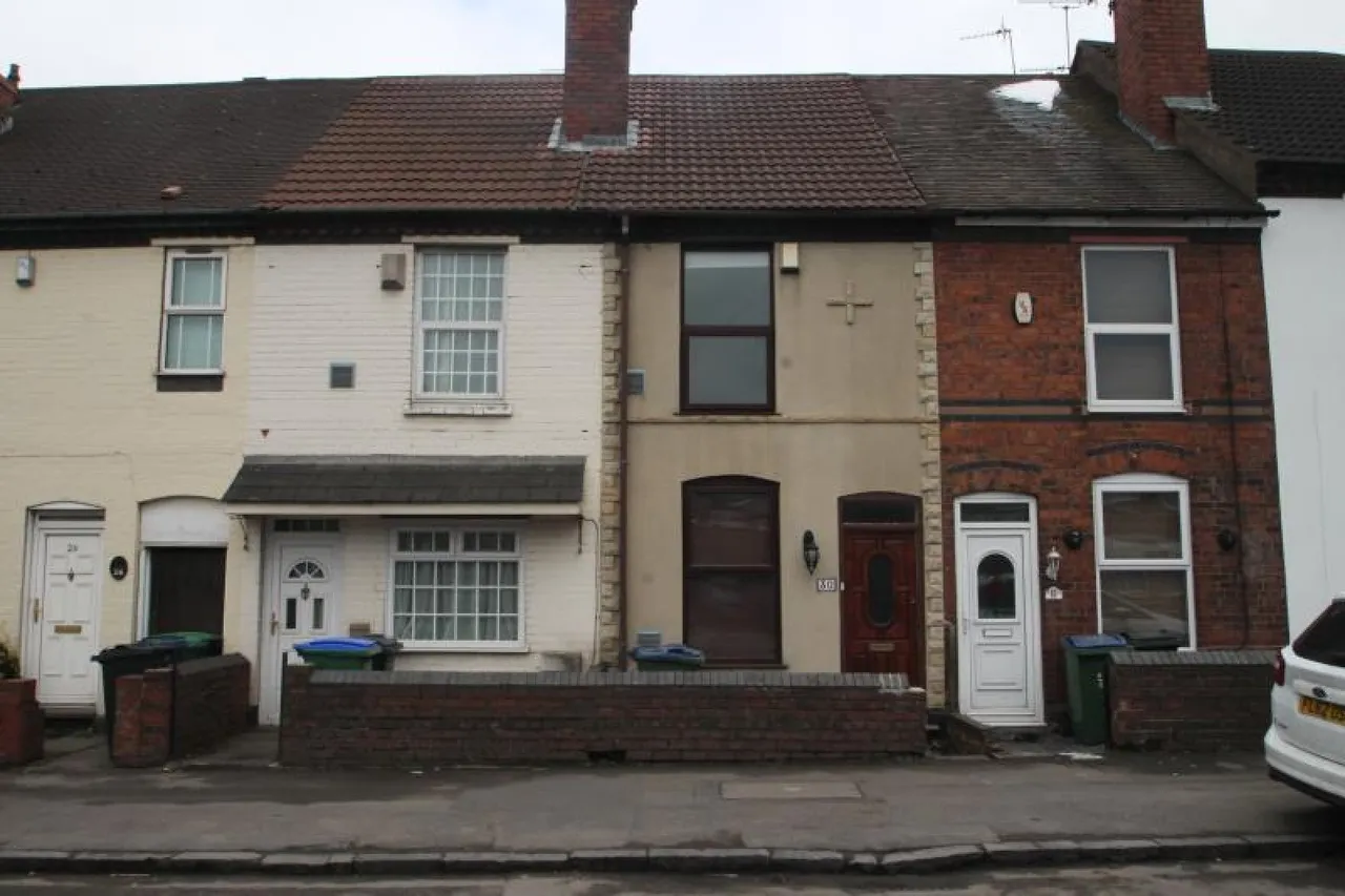 2 bed uk to rent, Cakemore Road, Rowley Regis, B65