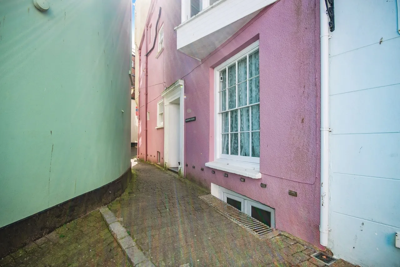 Crackwell Street, Tenby, SA70, photo 18