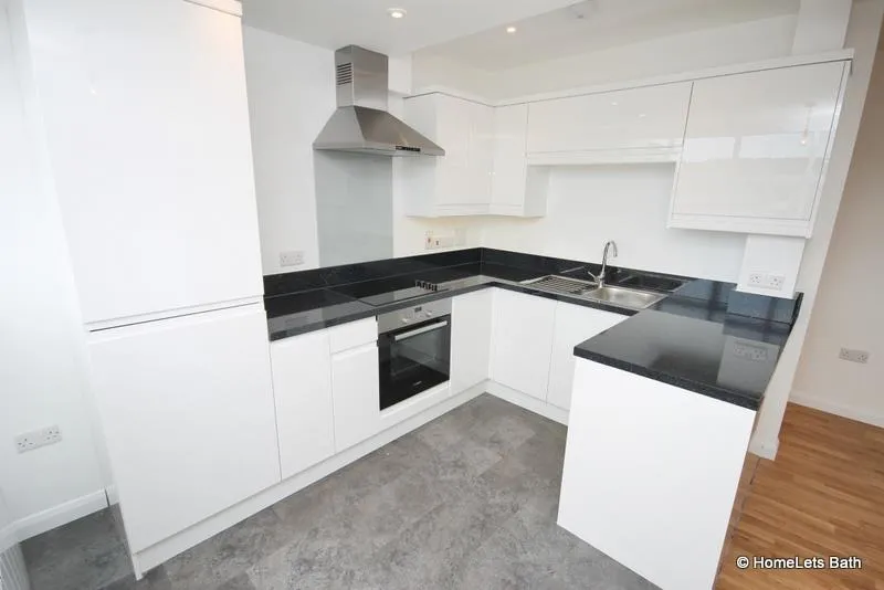Lower Bristol Road, BA2, photo 4