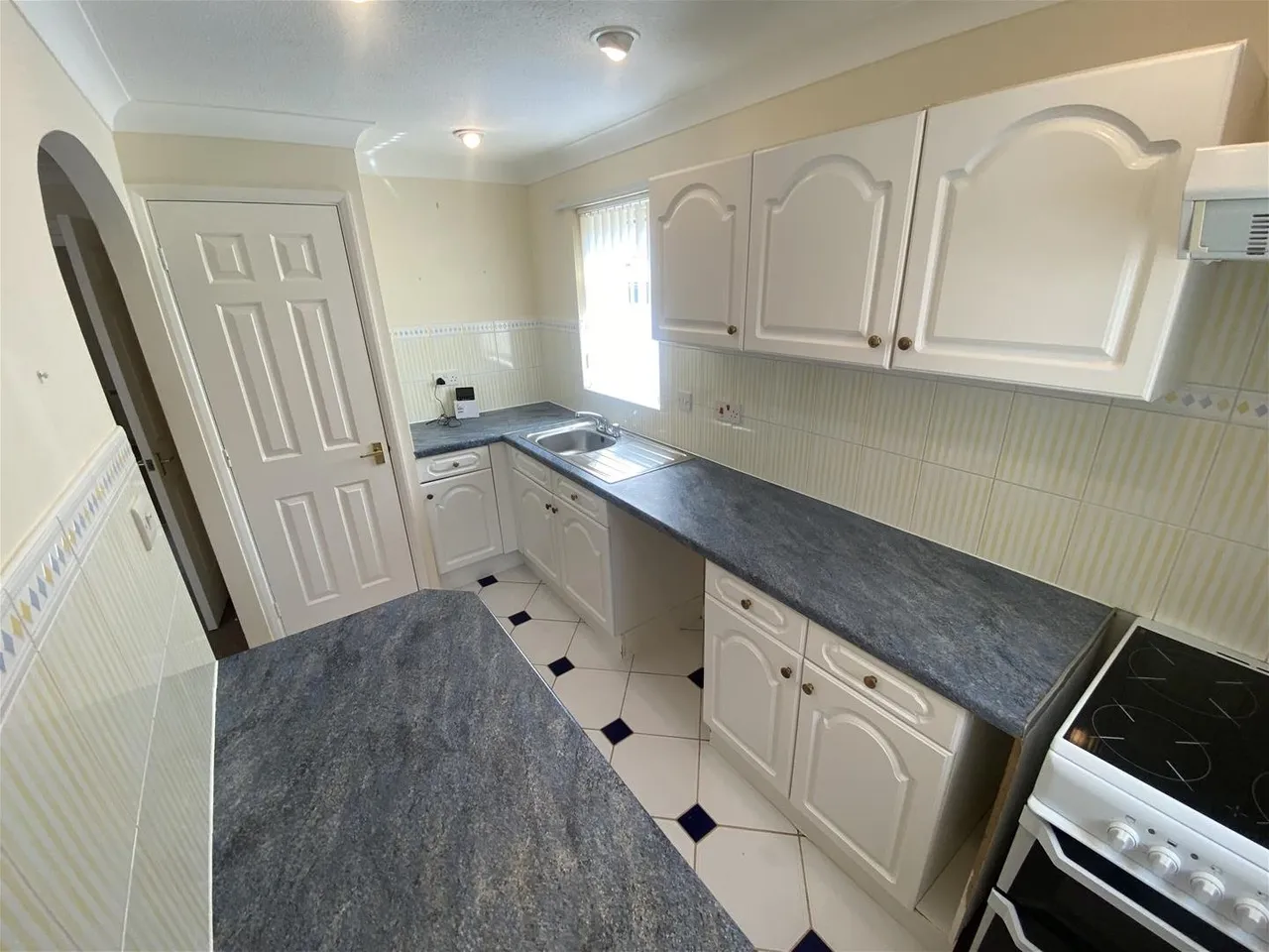 1 bed flat to rent — Carlton Drive, Bridgwater TA6 3TL