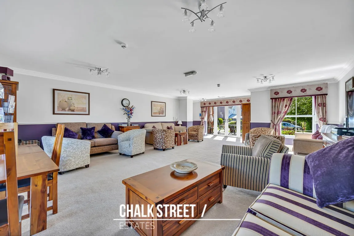 Hornchurch Road, Hornchurch, RM12 4TE, photo 8