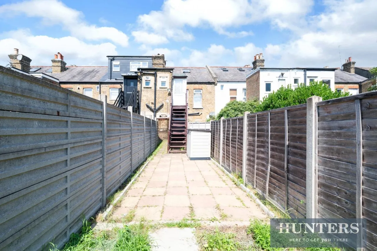 Washington Road, Worcester Park, photo 11