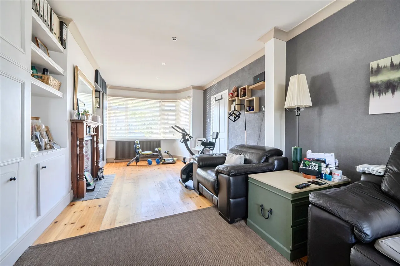 Weirdale Avenue, Whetstone, London, Greater London, N20 0AG, photo 2