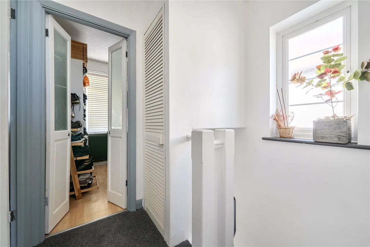 Weirdale Avenue, Whetstone, London, Greater London, N20 0AG, photo 17