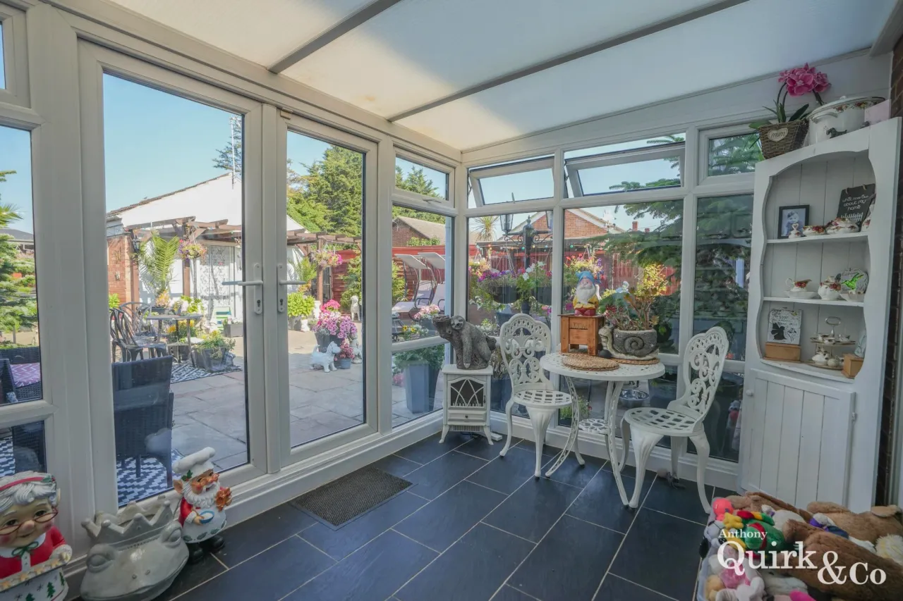 Seaview Road, Canvey Island, SS8, photo 11