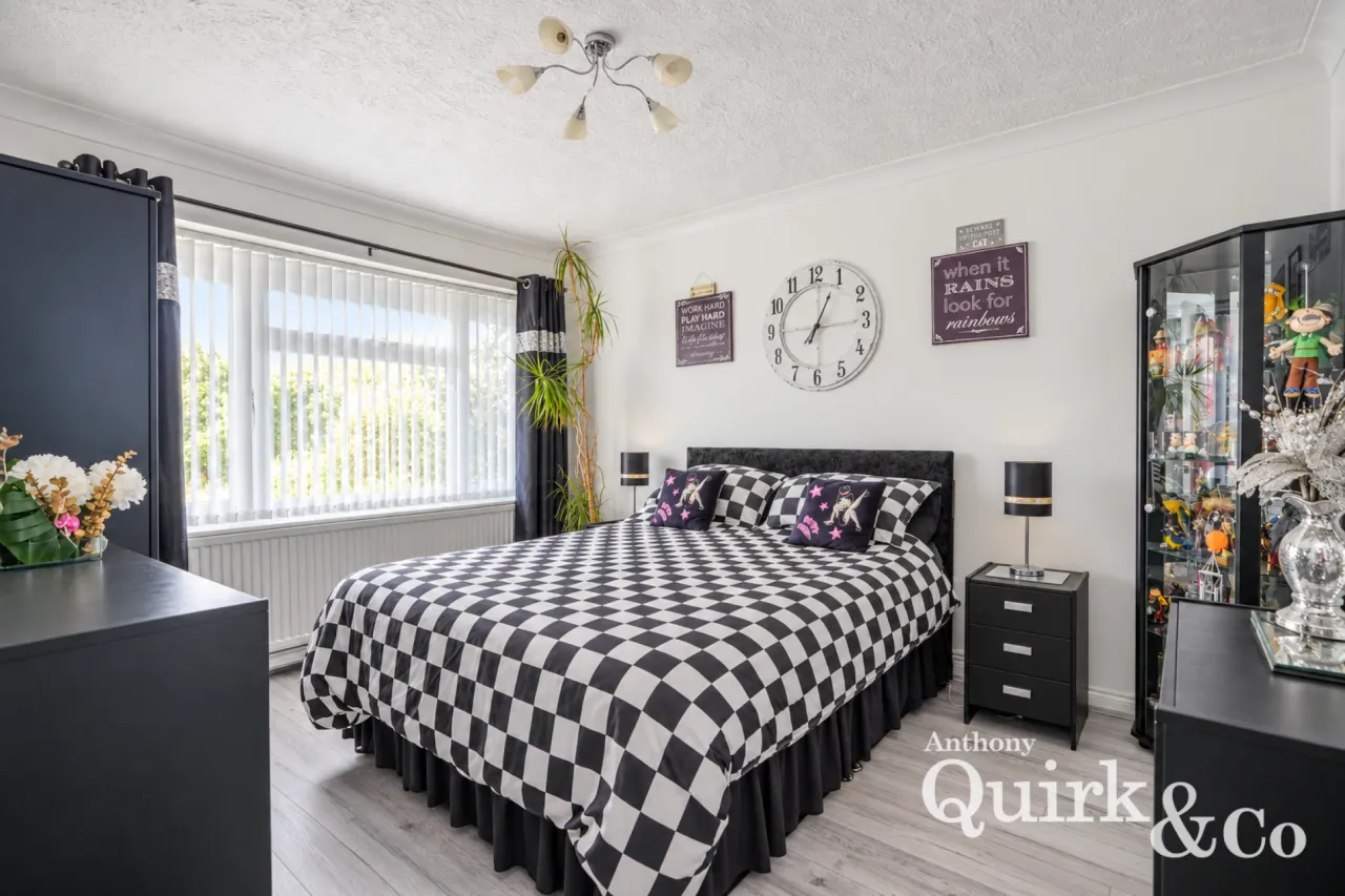 Seaview Road, Canvey Island, SS8, photo 8