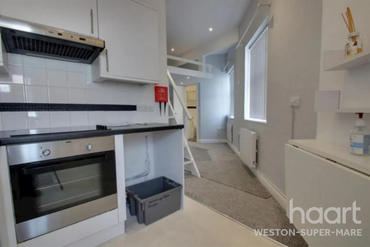 Banwell, BS29, photo 6