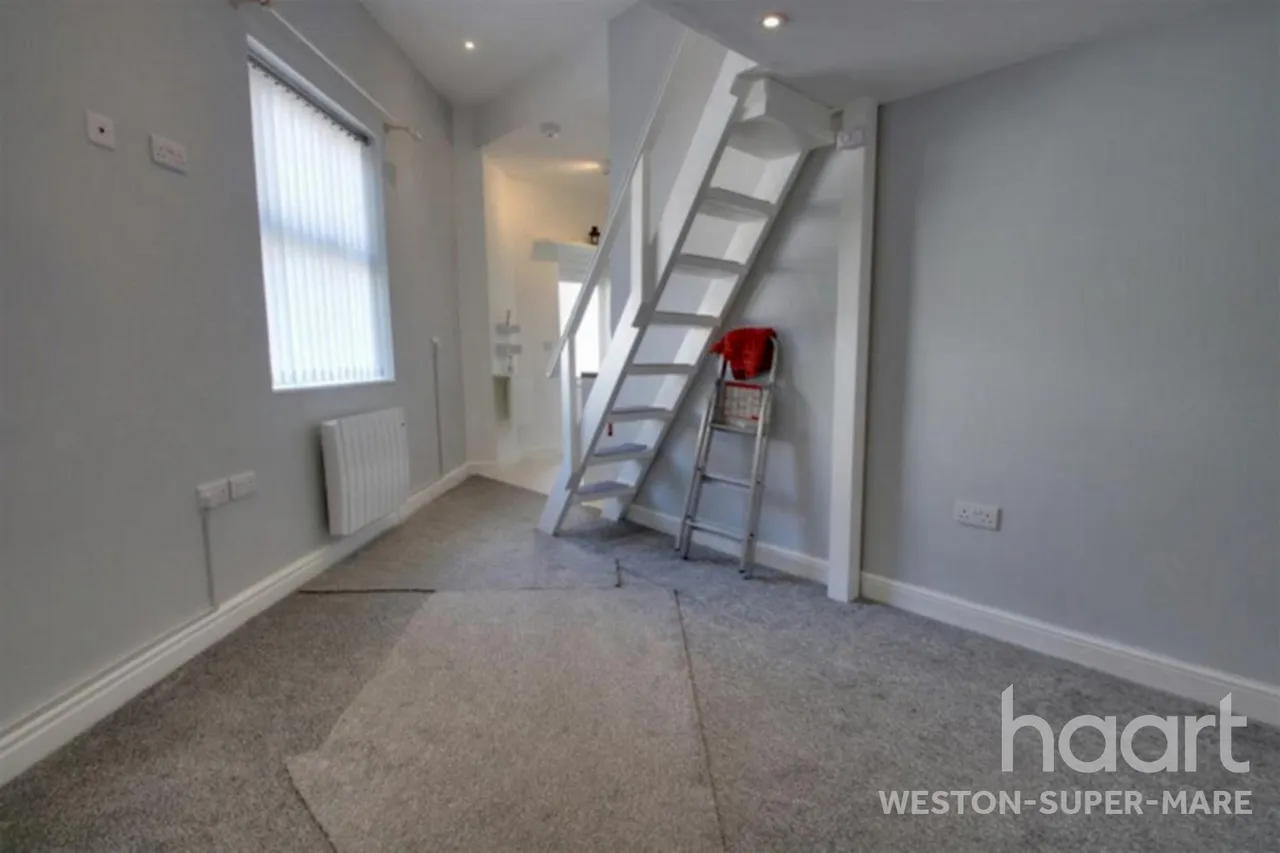 Banwell, BS29, photo 9