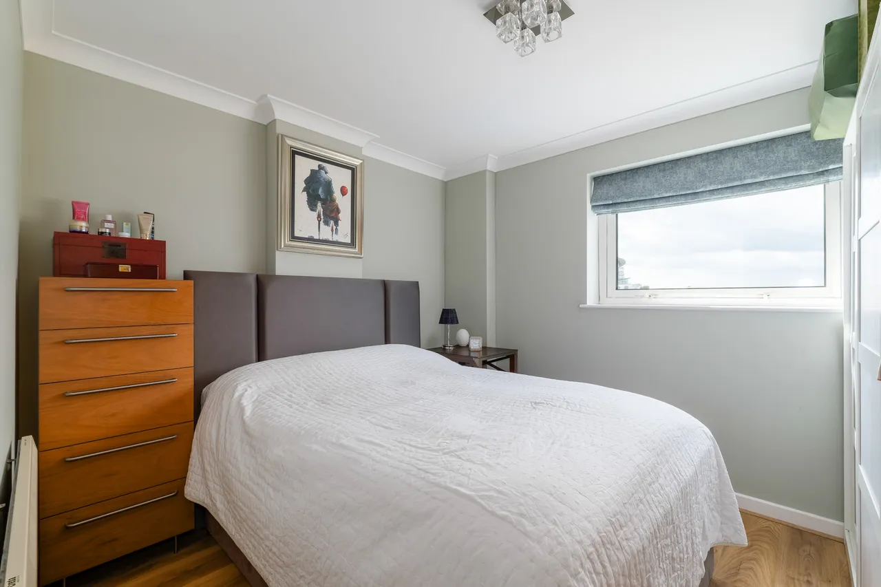 Arnhem Place, London, E14, photo 5