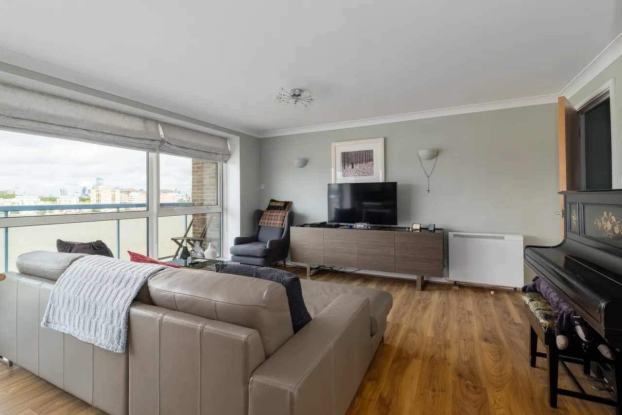Arnhem Place, London, E14, photo 12