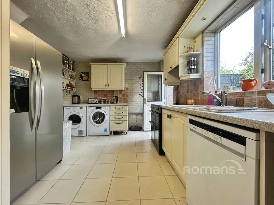 Brookhouse Road, Farnborough, GU14, photo 17