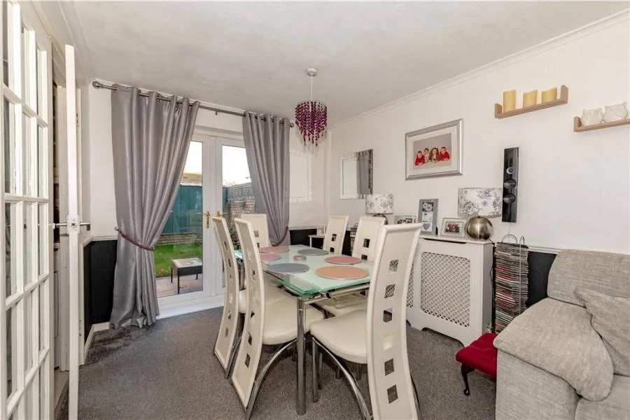 Brookhouse Road, Farnborough, GU14, photo 6
