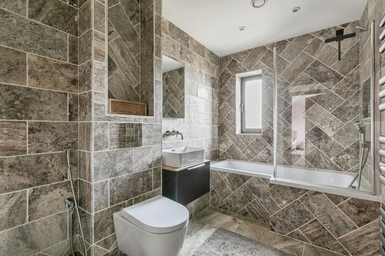 Middle Watch, Swavesey, CB24, photo 14