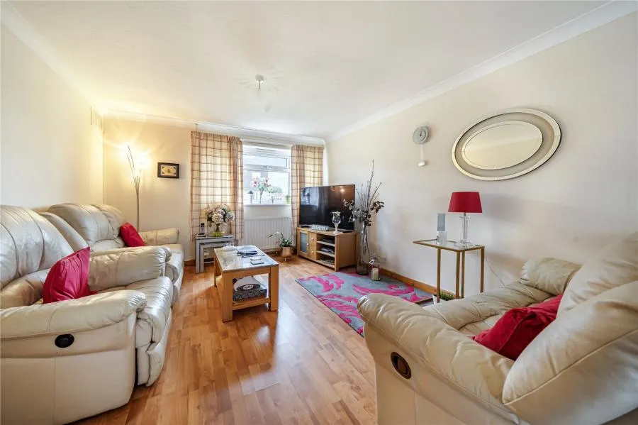 Blenheim Drive, Bicester, OX26, photo 2