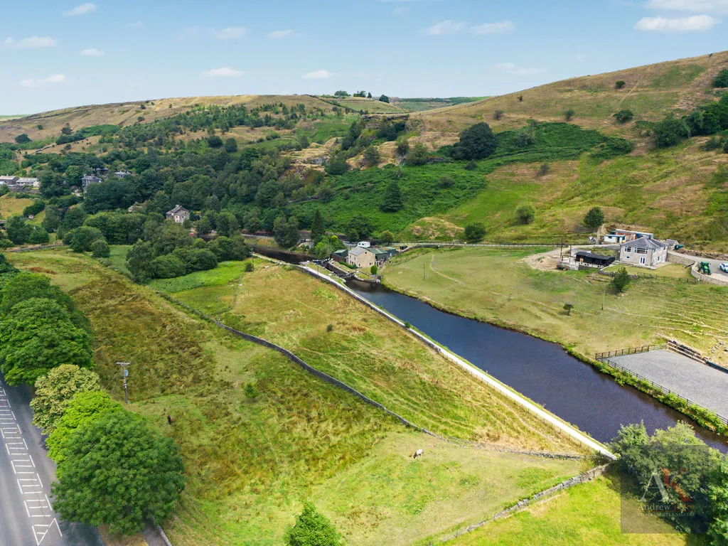 Warland Gate End Walsden, Todmorden OL14 6UP, photo 8