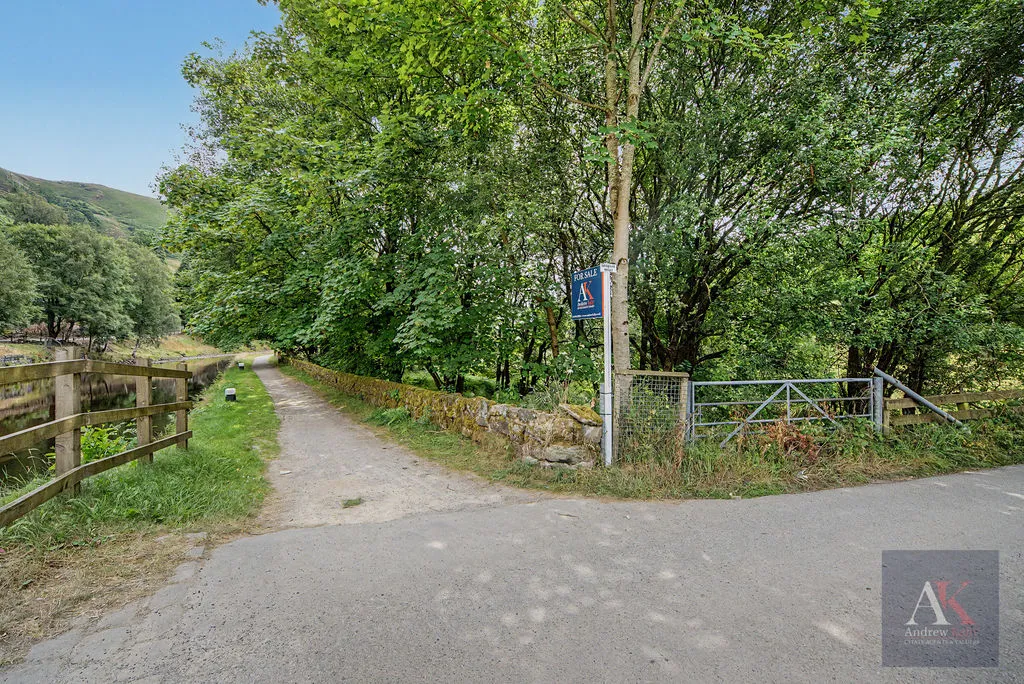 Warland Gate End Walsden, Todmorden OL14 6UP, photo 16