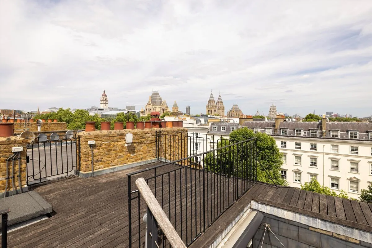 Queen's Gate, London, SW7, photo 2