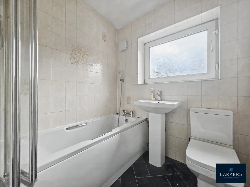 Mill Lane Birkenshaw, Bradford BD11 2AP, photo 10