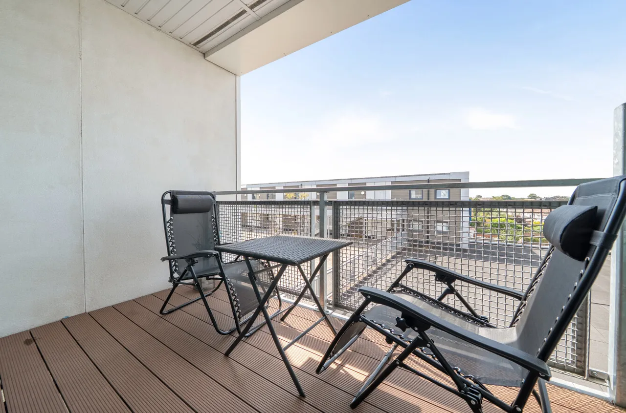 Aspect Place, Hersham, KT12, photo 4