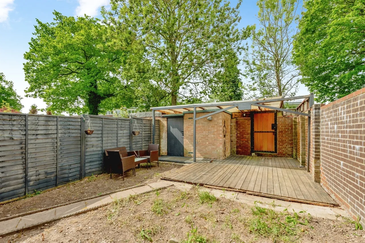 Heather Walk, Crawley, RH11, photo 14