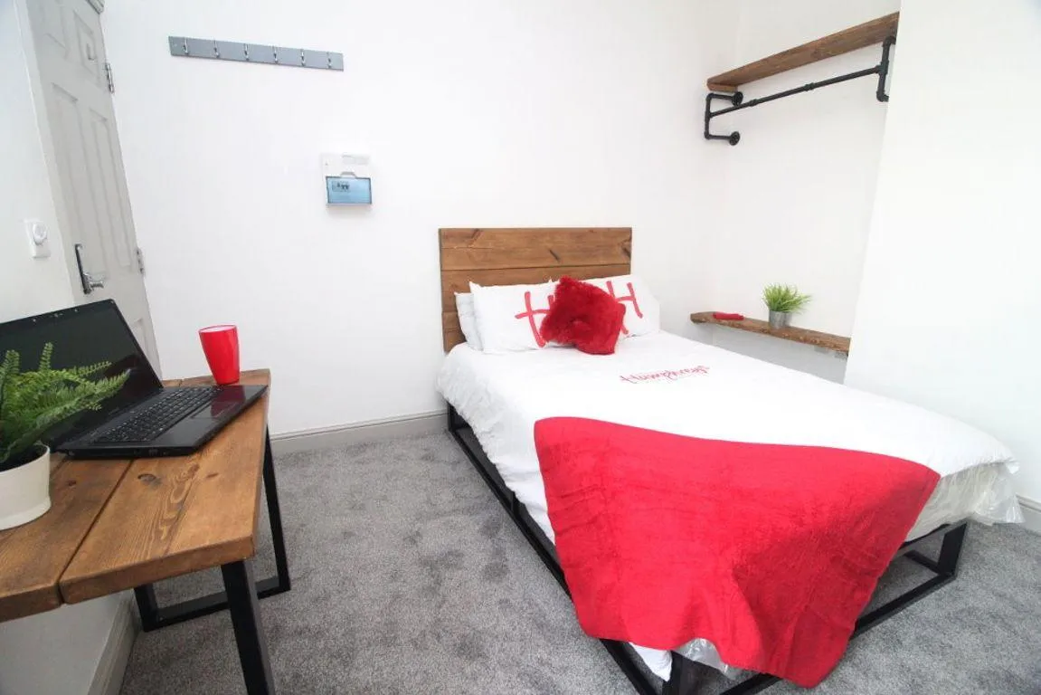 1 bed flat to rent, Industry Road, S9
