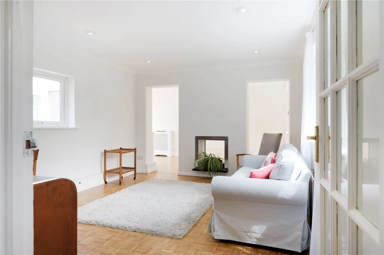 Wilton Crescent, Wimbledon, photo 2