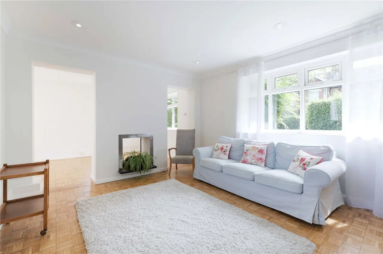 Wilton Crescent, Wimbledon, photo 3